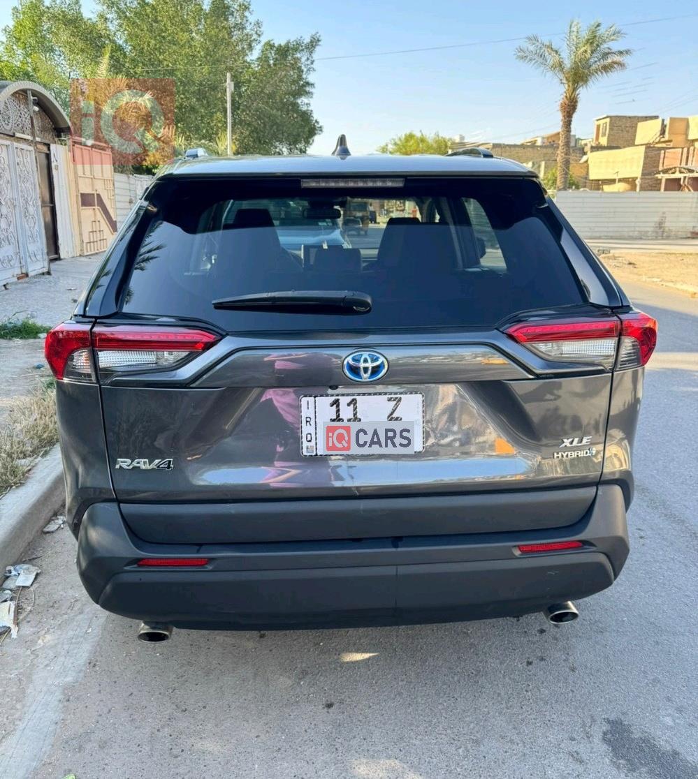 تۆیۆتا ڕاڤ 4